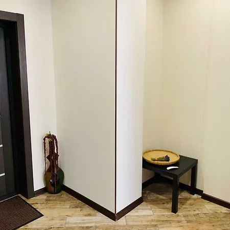 New Prospekt Dzerzhinskogo Daire *